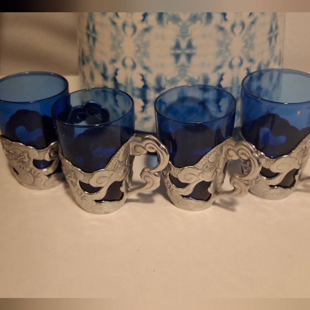Vintage Japanese Saki Set